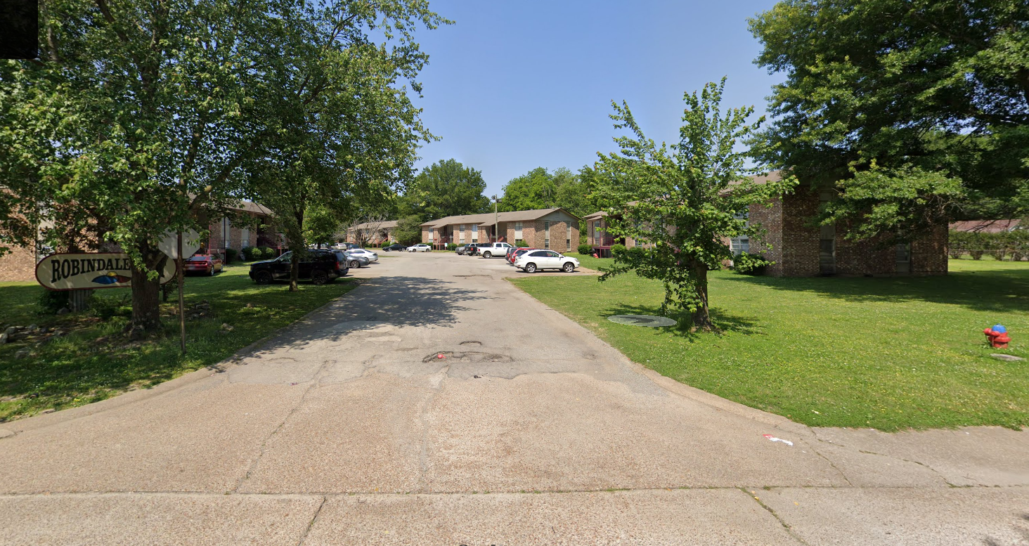 389 North Hollywood Avenue - E4