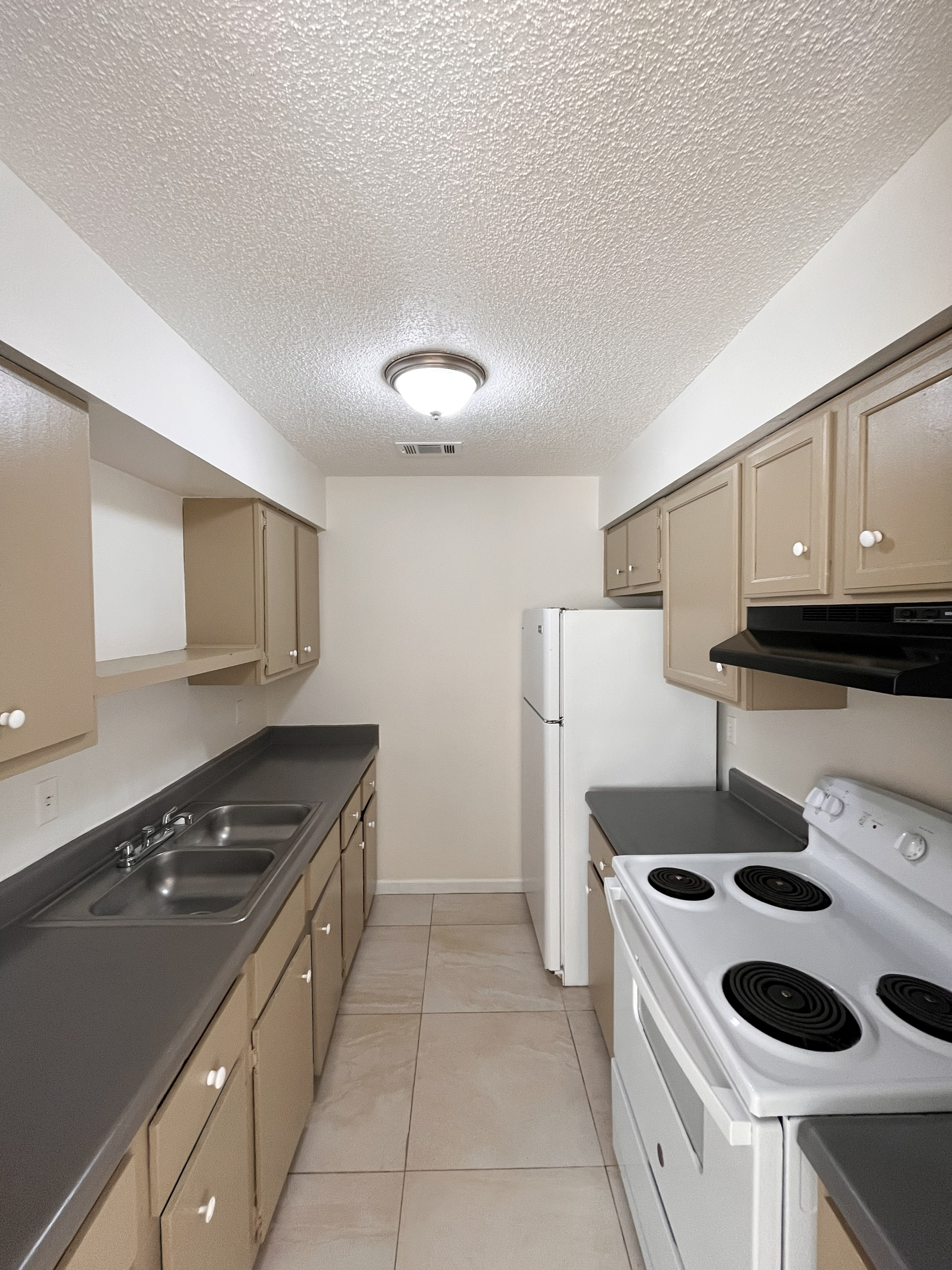 389 North Hollywood Avenue - A11